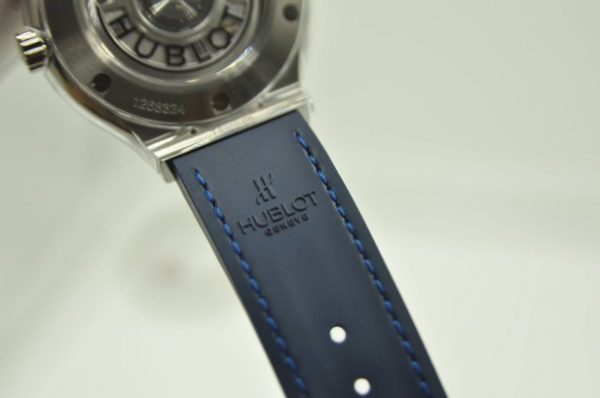 Đồng hồ Hublot Classic Fusion Titanium size 38mm mặt xanh Navy