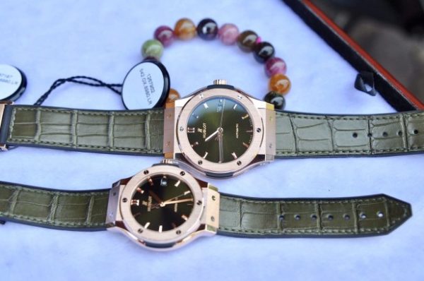 Đồng hồ Hublot Classic Fusion Green vàng 18k mới 100% size 42