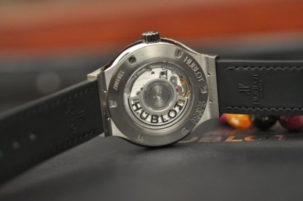 Đồng hồ Hublot Classic Fusion Titanium Automatic 38mm mặt đen