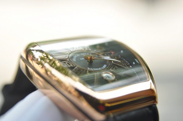 Đồng hồ nam Franck Muller V41 vàng đúc nguyên khối 18k