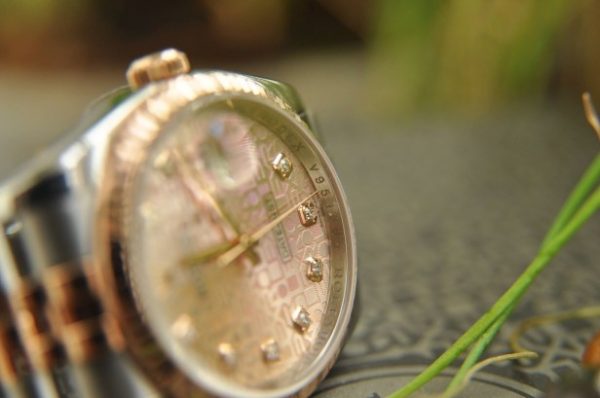 Đồng hồ Rolex 116231 mặt vi tính hồng demi cọc kim cương